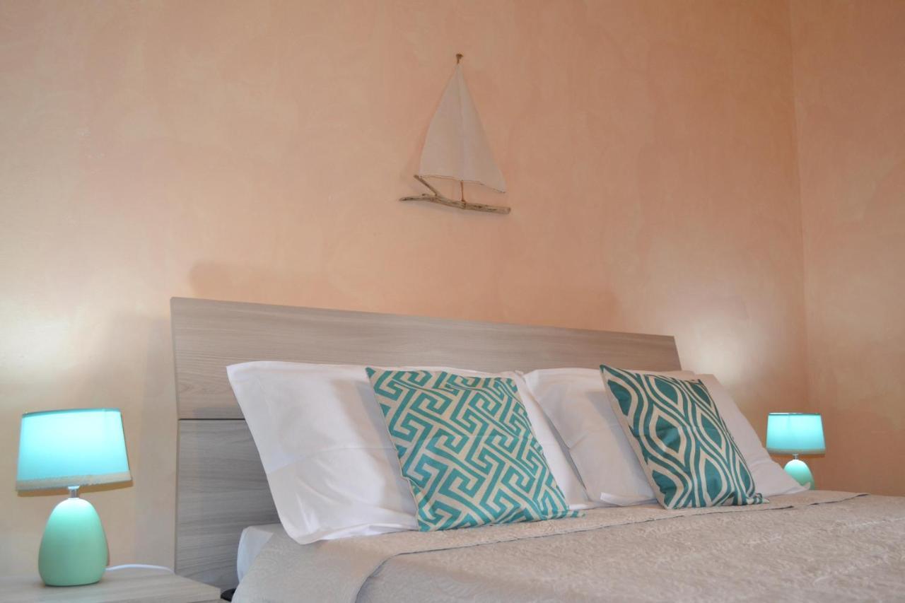 Into The Wild Green Bed & Breakfast *